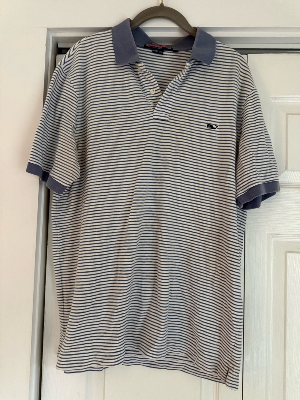 Men’s size medium Vineyard Vines light blue stripe polo